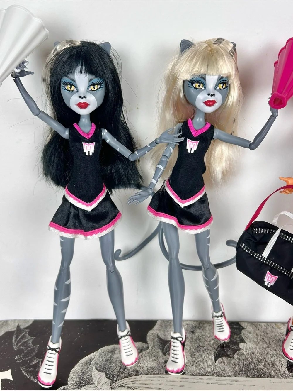 Monster High Fearleading Werecat Sisters 3 Toralei, Meowlody Purrsephone